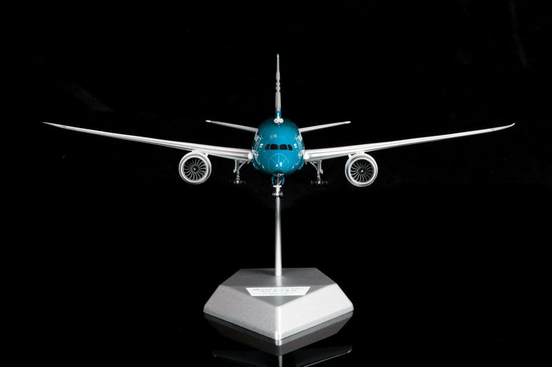SQ Wings Hainan Airlines Boeing 787-9 B-1499 "IHG Hotels & Resorts" Livery - Diecast Model - 1/200