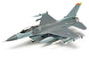 Tamiya F-16CJ Fighting Falcon - Block 50 w/Full equipment 1:72 Plastic Kit
