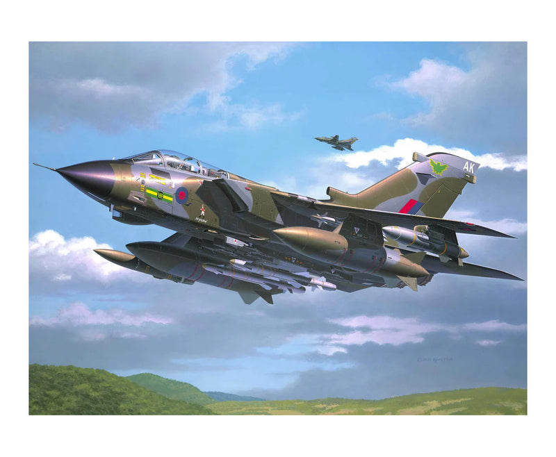 Revell Tornado Gr.1 RAF 1:72 Plastic Model Kit Aircraft